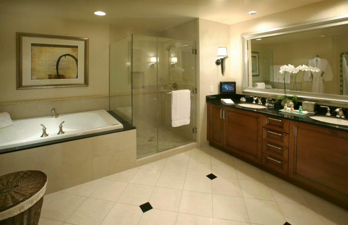 Mgm Signature Ph 30Th Floor Deluxe Studio Apartment Strip Facing With Balcony ラスベガス エクステリア 写真