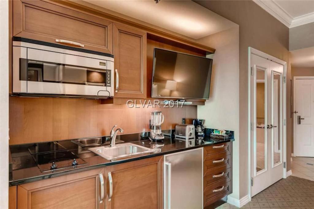 Mgm Signature Ph 30Th Floor Deluxe Studio Apartment Strip Facing With Balcony ラスベガス エクステリア 写真